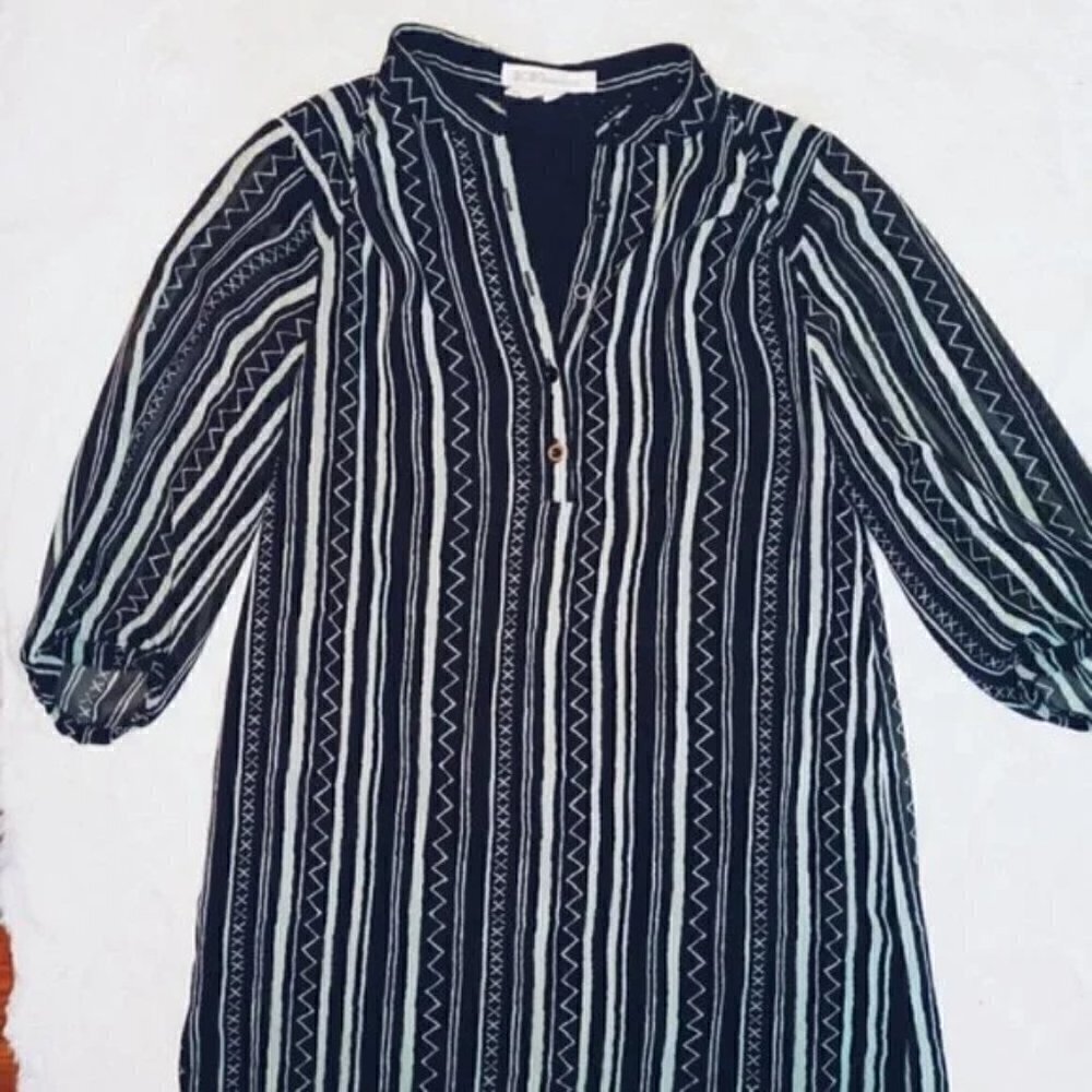 SHEER BLACK AND WHITE 90'S STYLE GEOMETRIC BLOUSE